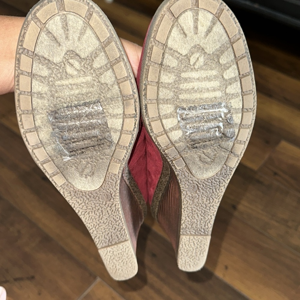 Red Wedge Loafer - image 3